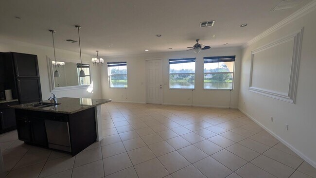 Building Photo - 4153 Cascada Cir