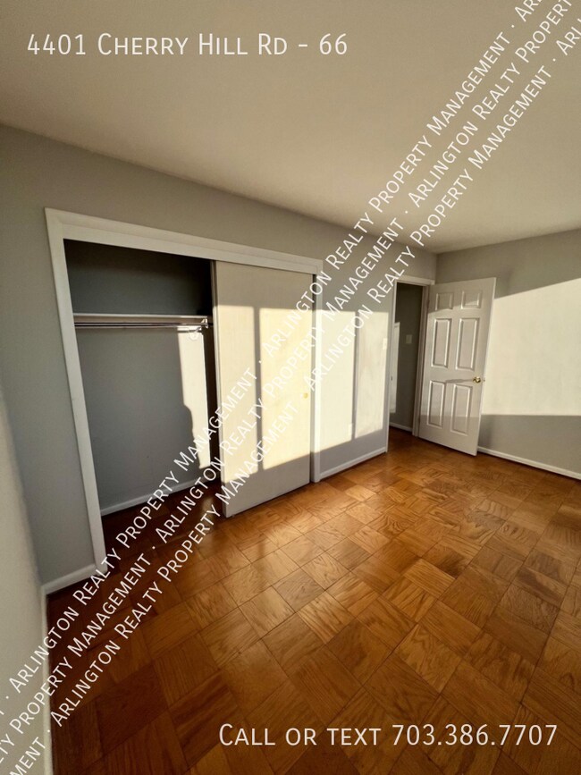 Building Photo - 4401 Cherry Hill Rd