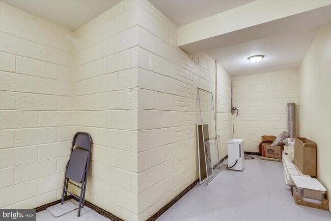 Building Photo - 6403 Tone Dr