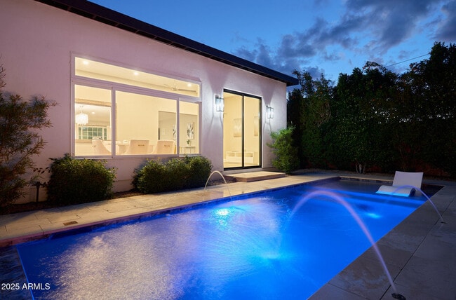 Building Photo - 8620 E Plaza Ave