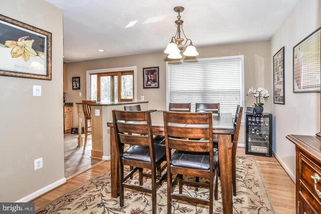 Building Photo - 9013 Chestnut Ridge Rd