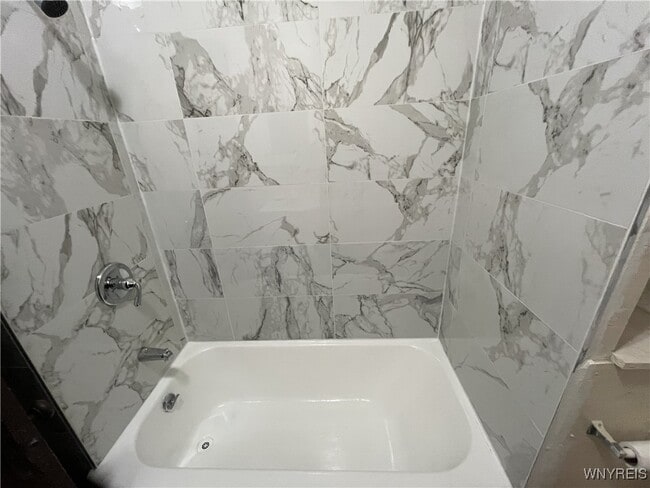 Building Photo - 168 Rodney Ave