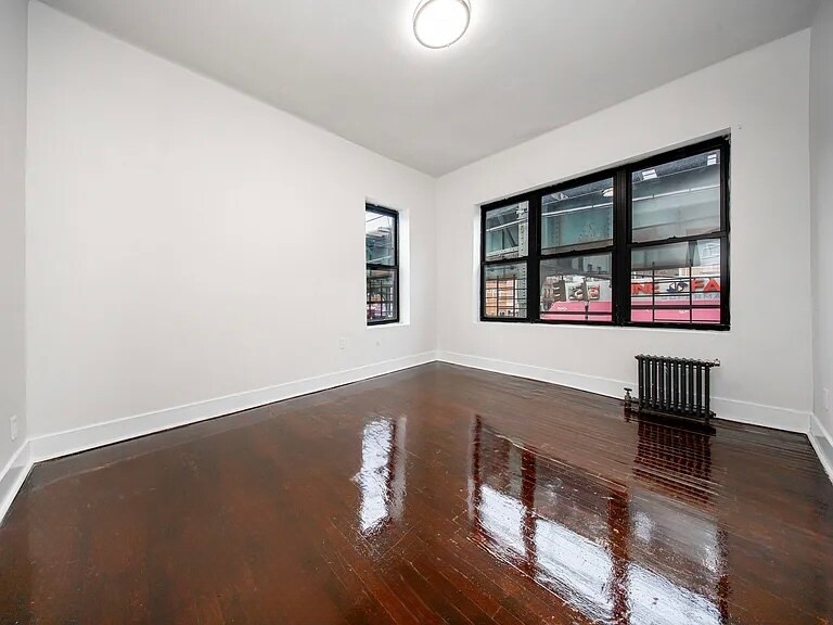 Building Photo - 8703 90th St