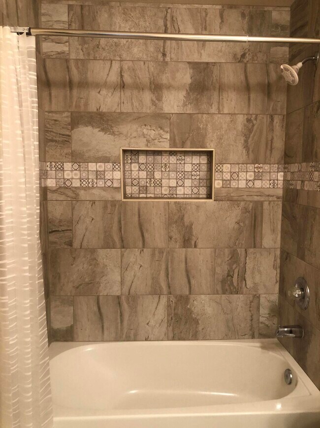 Building Photo - 6216 Lovebird Ln