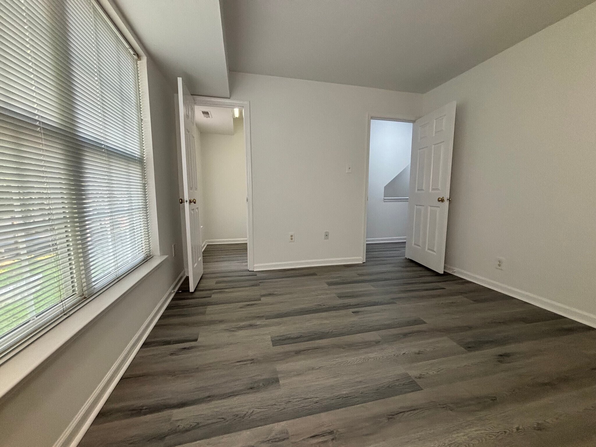 Building Photo - 9780 Bon Haven Ln