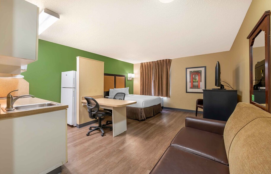 Building Photo - Furnished Studio-Chicago - Buffalo Grove -...