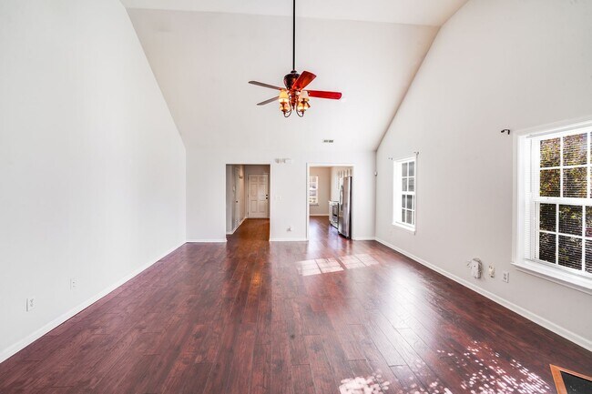 Building Photo - Your Haven Awaits in Havenbrook – Modern 4...