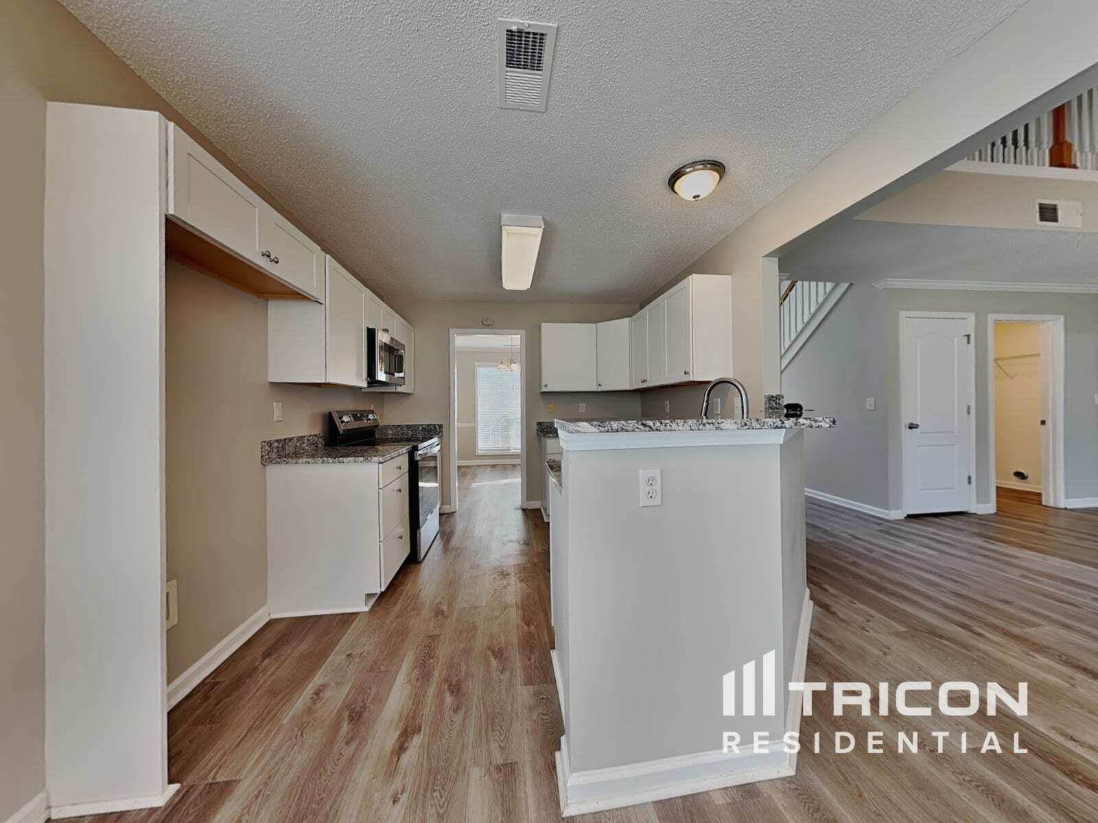 Building Photo - 130 Kyle Way