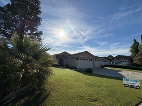 Building Photo - Elegant 3-Bedroom Home in Seven Oaks