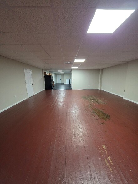 Building Photo - 38 S State St