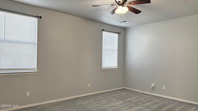Building Photo - 13139 Saker Dr