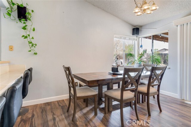 Building Photo - 972 Camphor Ct