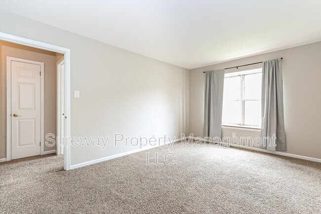 Building Photo - 4406 Aberdeen Ln