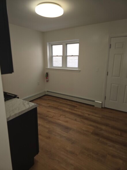 Building Photo - 2845 Spruce St