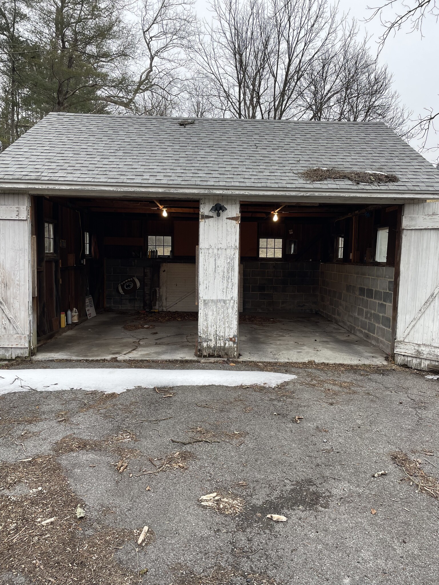 Two Car Detached Garage - 540 Clarks Valley Rd