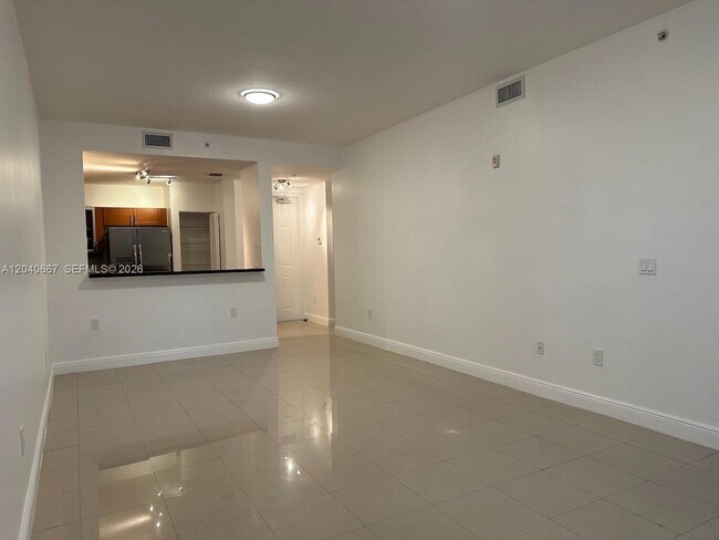 Building Photo - 652 NE 63rd St