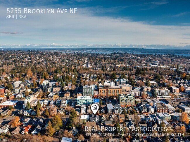 Building Photo - 5255 Brooklyn Ave NE