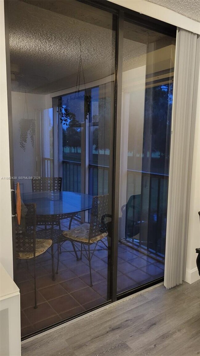 Building Photo - 6562 Boca Del Mar Dr