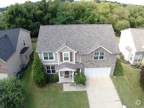 Building Photo - 4209 Longfellow Dr