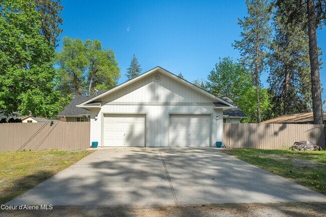 Building Photo - 1407 N 14th St