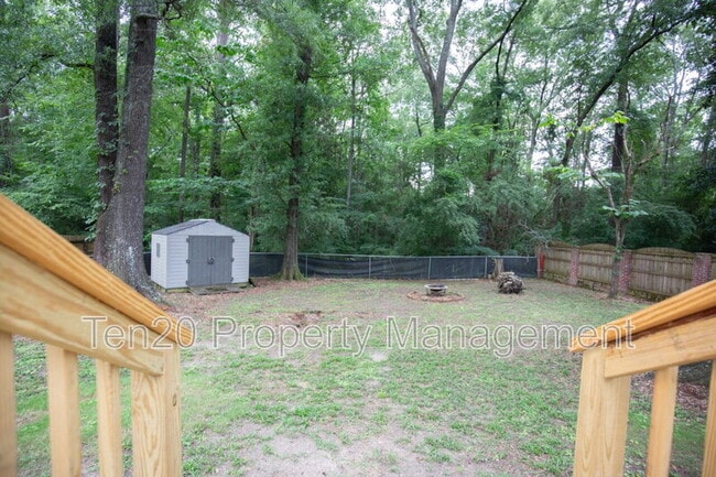 Building Photo - 4034 Savannah Dr