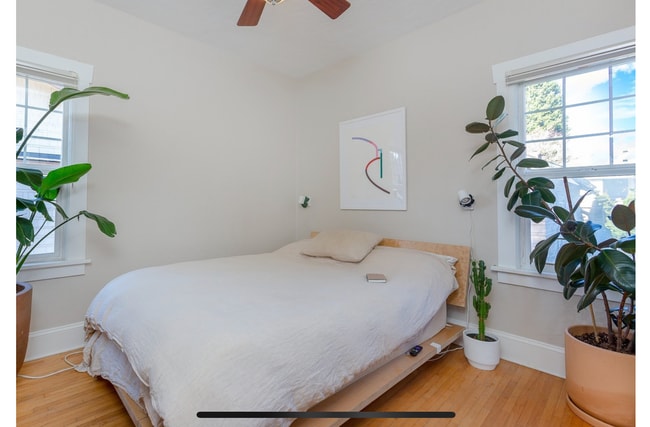 Building Photo - 4631 SE Clinton St