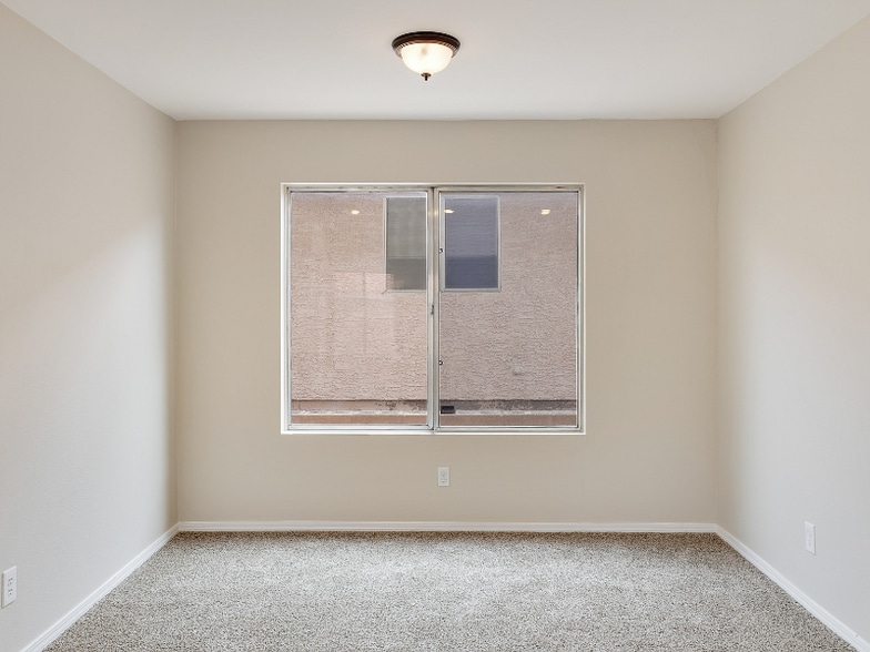 Building Photo - 50 Tidwell Ln