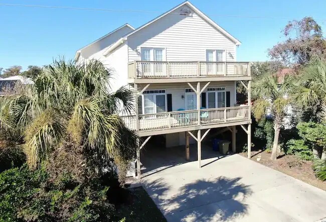 Primary Photo - 114 S Yaupon Dr