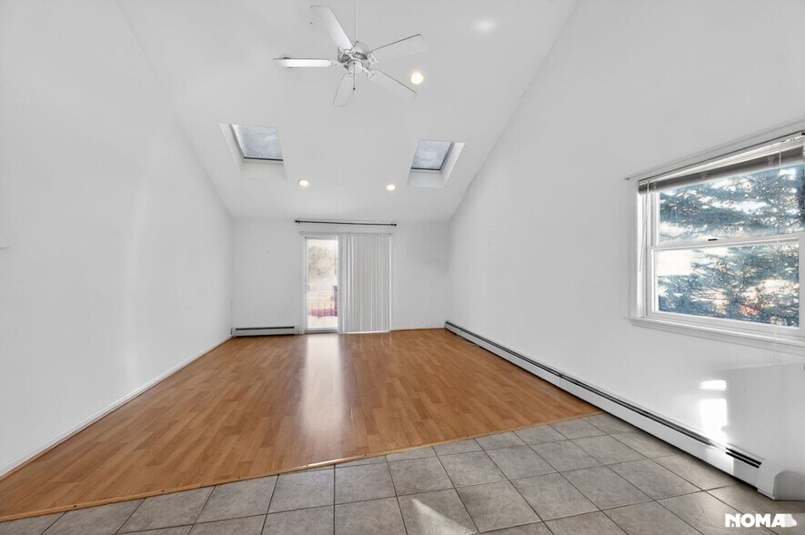 Building Photo - 23 Rosman Rd