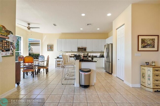Building Photo - 12319 NW 77th Manor
