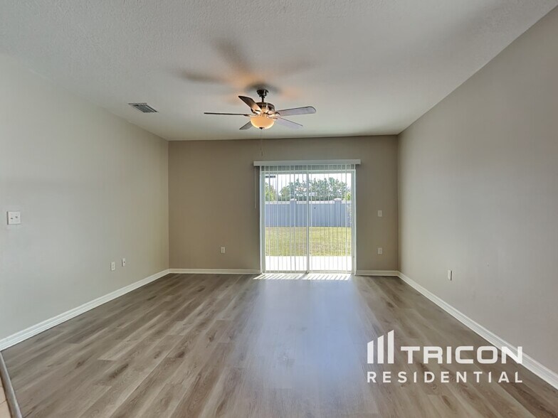 Building Photo - 10305 Geese Trail Cir