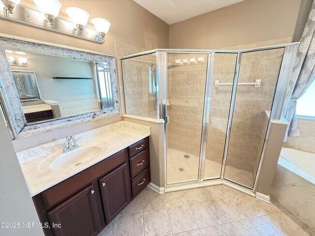 Building Photo - 5955 Wind Cave Ln