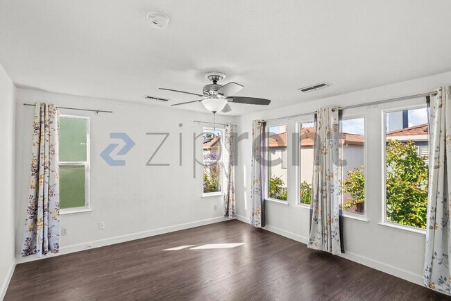 Building Photo - 2960 Stallion Way