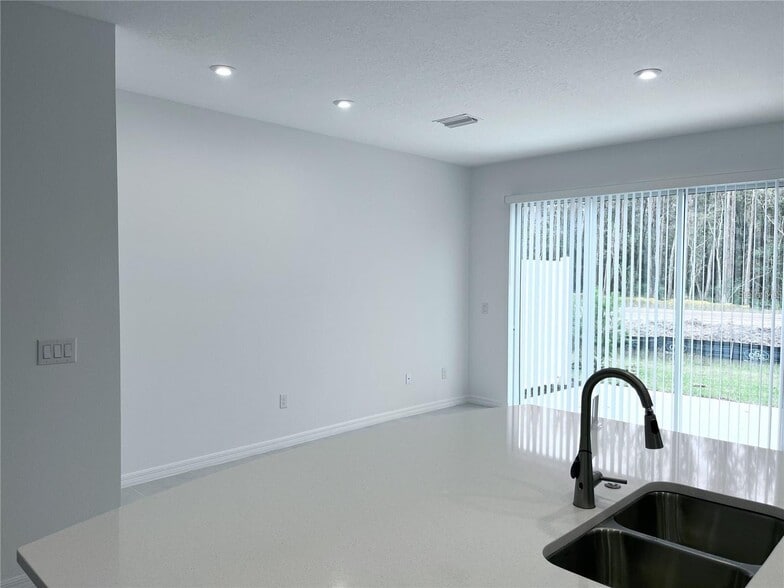 Building Photo - 34142 Polacca Ln
