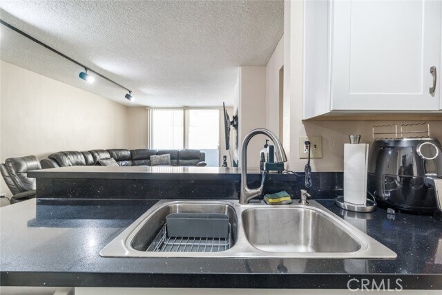 Building Photo - 421 La Fayette Park Pl