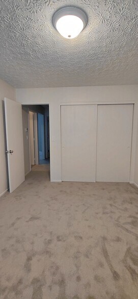 Building Photo - 2502 Thimbleberry Rd