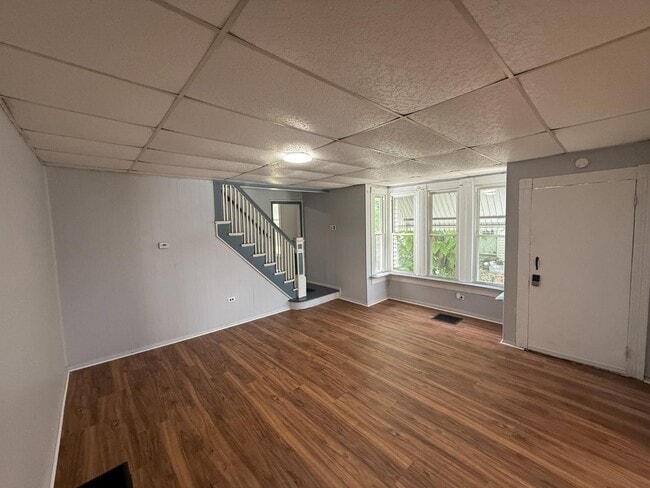 Building Photo - 154 Willow St