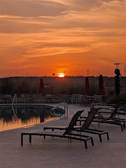 Building Photo - 10024 Dalliance Ln