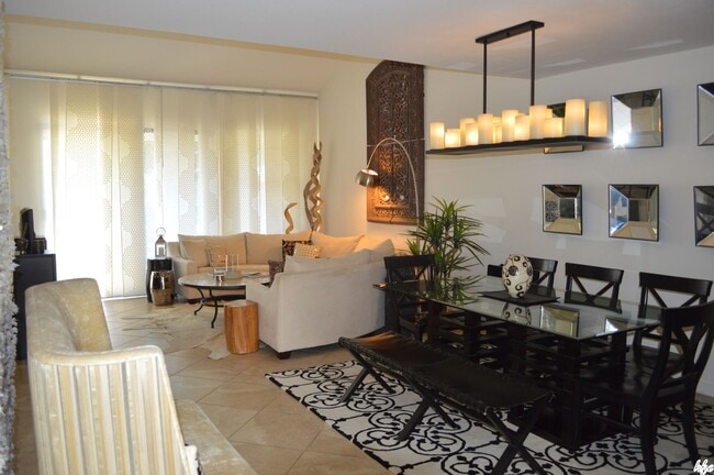 Building Photo - Hollywood Glam in Palm Springs. Furnished,...