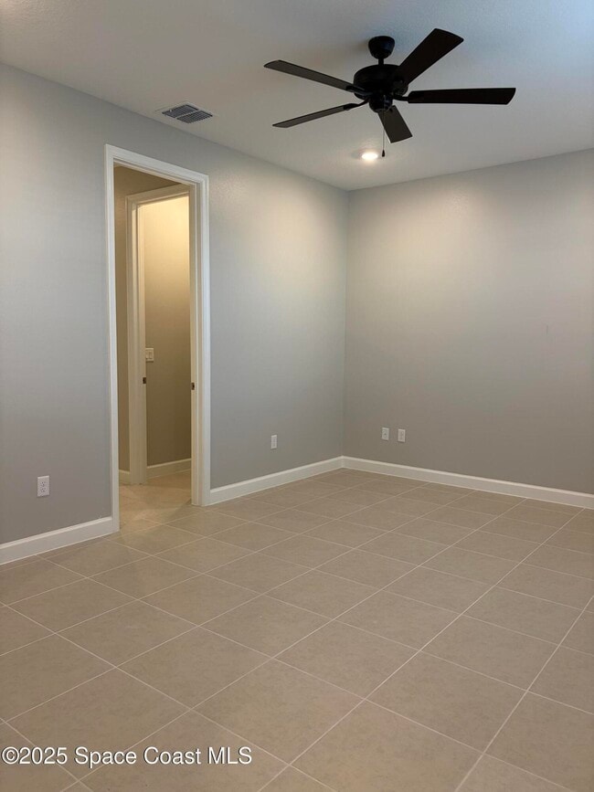 Building Photo - 1919 Croft Inlt Dr NW