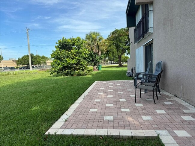 Building Photo - 9112 SW 159th Terrace