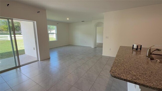 Building Photo - 611 Autumn Stream Dr