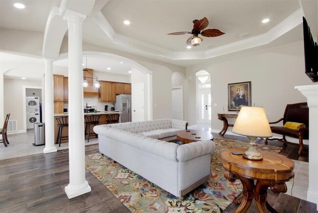 Building Photo - 6028 Sundown Dr