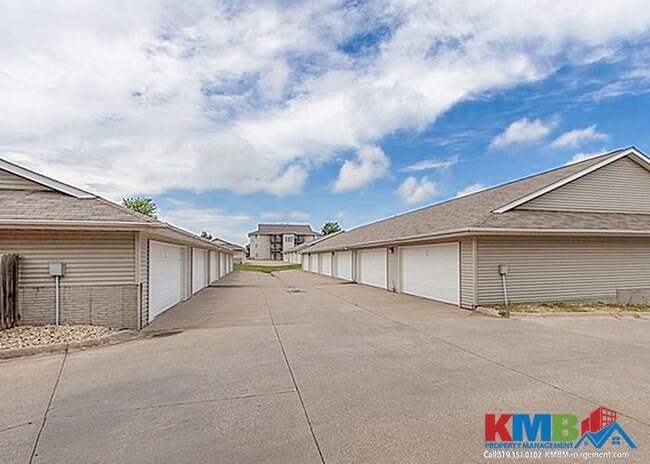 Building Photo - 45 Westside Dr