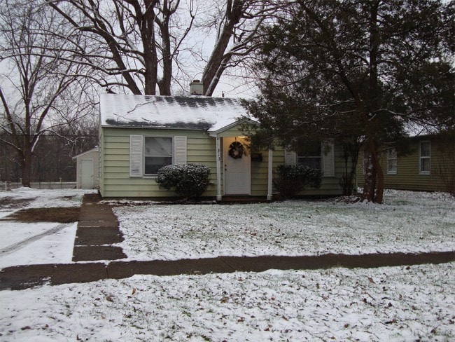 Primary Photo - 813 Bryan St
