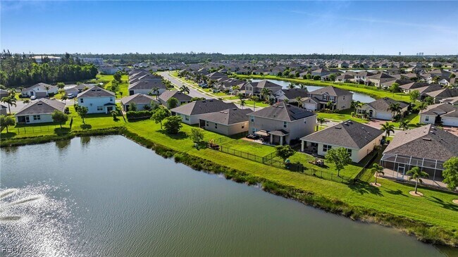 Building Photo - 3477 Acapulco Cir