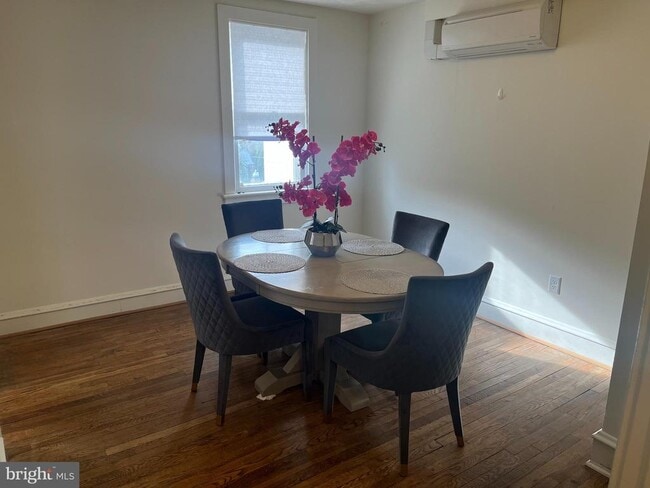 Building Photo - 38 S Main St