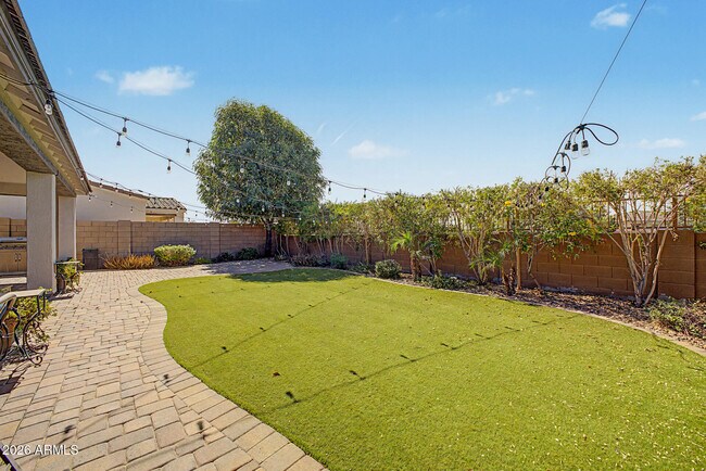 Building Photo - 22503 E Calle de Flores