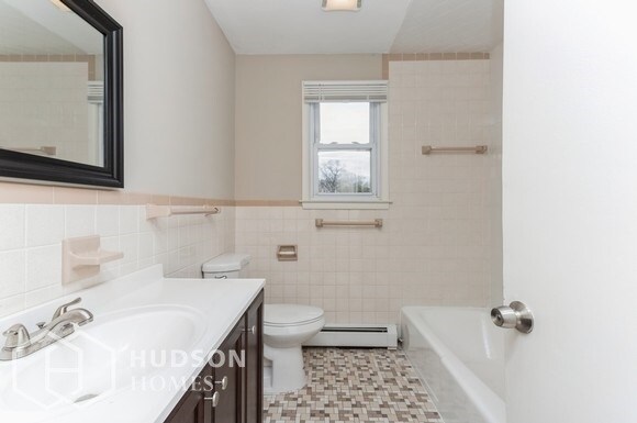 Building Photo - Multiple Applications received - 280 3rd A...