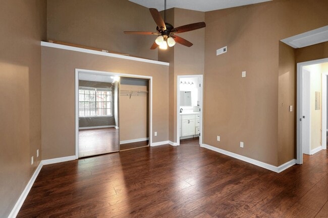 Building Photo - Charming 2BR Condo in Alpharetta